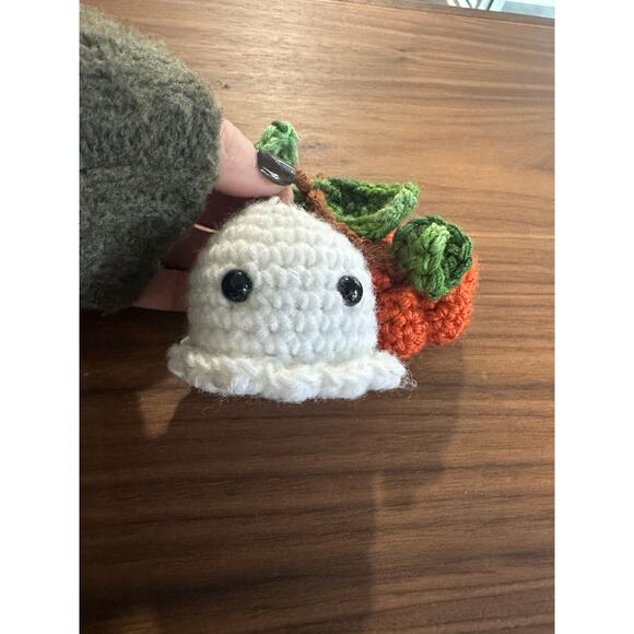 Brand New Hand Made Crochet Halloween Fall Ghost Pumpkin Bag Charm - Picture 3 of 8